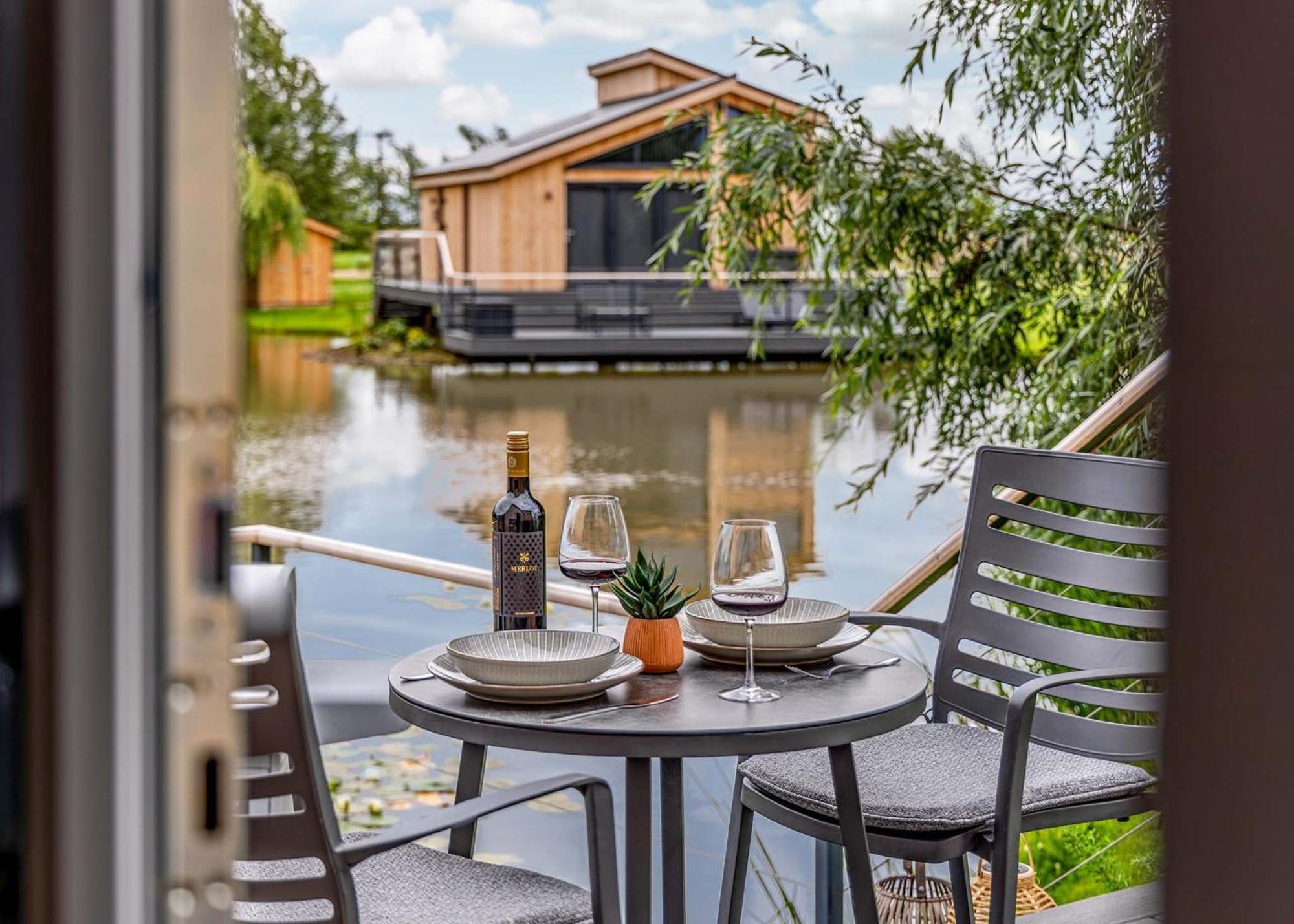 Woad Mill Lakeside Lodges Бостън Екстериор снимка